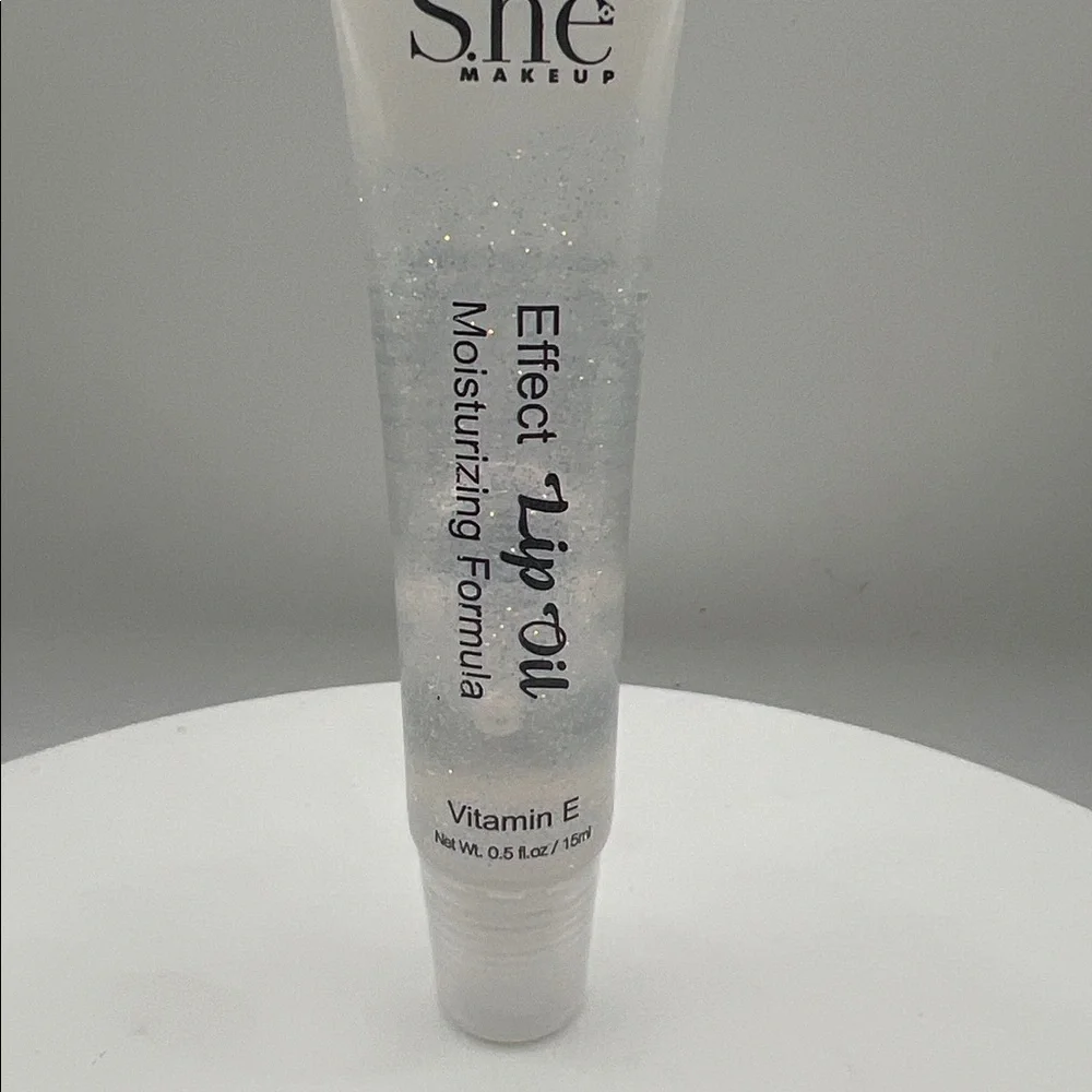 She Makeup Lip Oil with Vitamin E